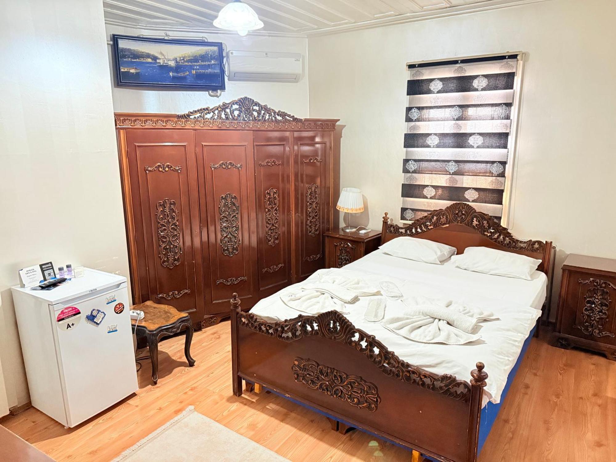 ÖZ Butik Otel Antik Kent Myrleia Mudanya Bagian luar foto