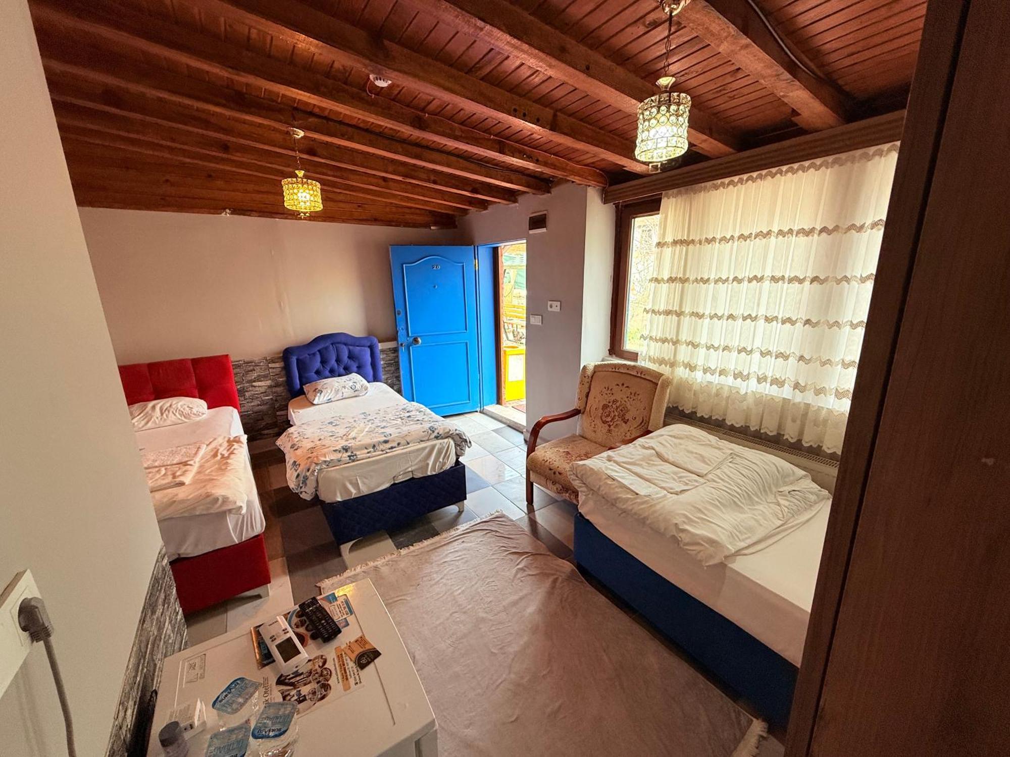 ÖZ Butik Otel Antik Kent Myrleia Mudanya Bagian luar foto