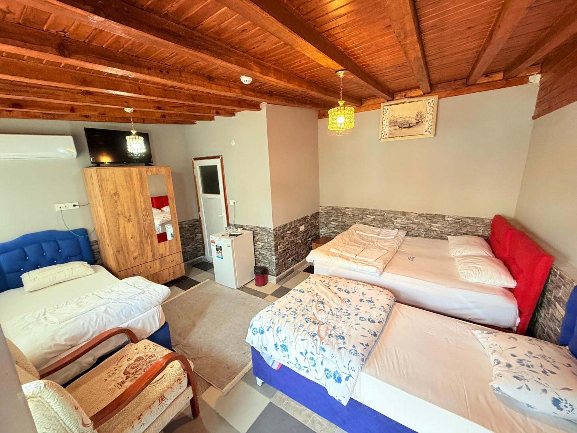 ÖZ Butik Otel Antik Kent Myrleia Mudanya Bagian luar foto