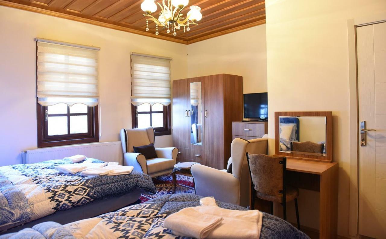 ÖZ Butik Otel Antik Kent Myrleia Mudanya Bagian luar foto