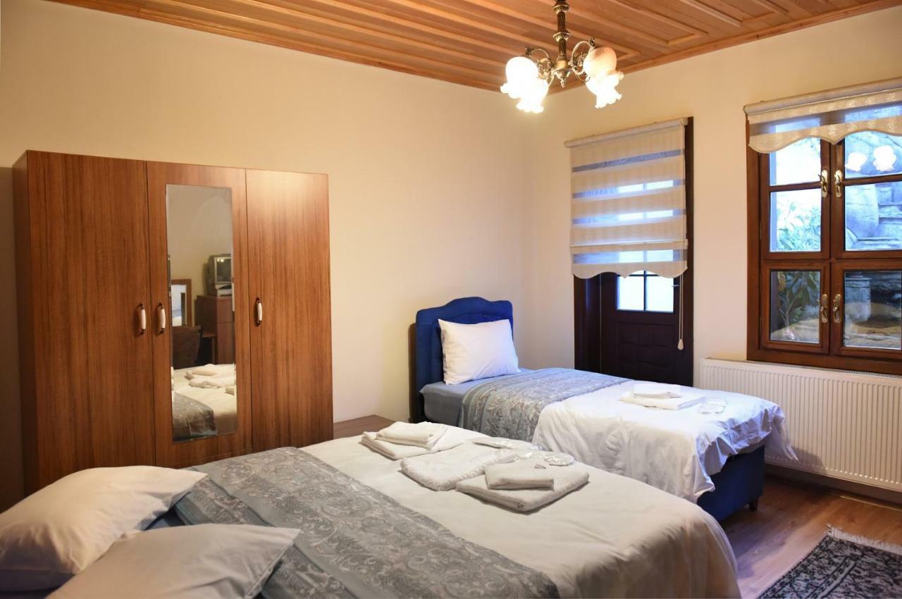 ÖZ Butik Otel Antik Kent Myrleia Mudanya Bagian luar foto